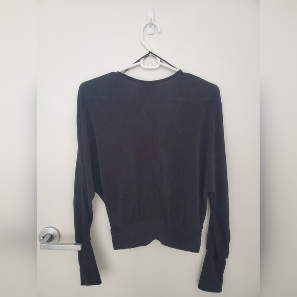 Dynamite Low Cut Top - Picture 2 of 3